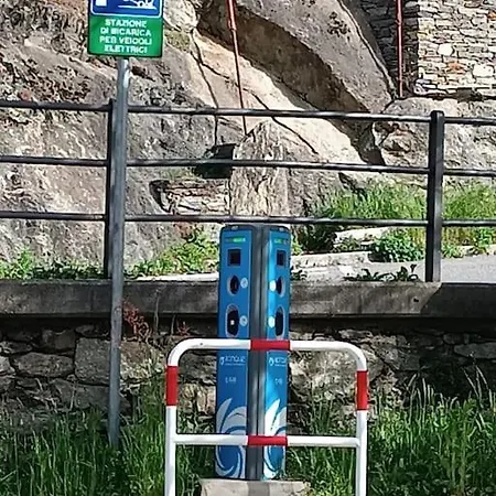 Solare Con Piscina 4 *