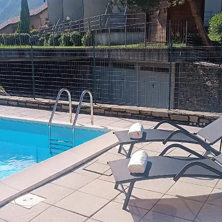 דירה Solare Con Piscina 4 *