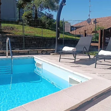 Solare Con Piscina 4 דירה Sueglio